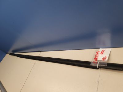 Молдинг стекла передней левой двери для KIA Carens 2006-2012