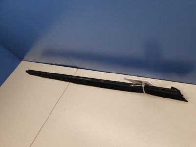 Накладка стекла передней правой двери для Toyota Avensis T27 2008-2018