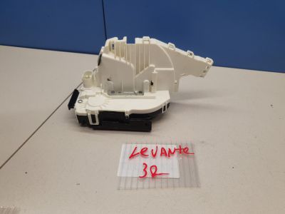 Замок двери задней правой для Maserati Levante 2016-