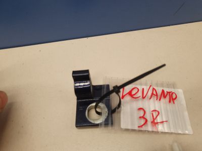 Петля двери задней правой нижняя для Maserati Levante 2016-