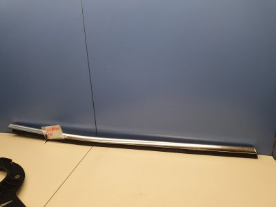 Молдинг стекла задней правой двери для Maserati Levante 2016-