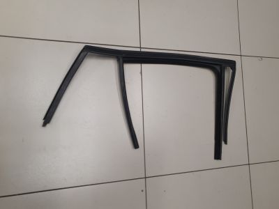 Направляющая стекла задней правой двери для Mercedes GLE-klasse C292 Coupe 2015-2019