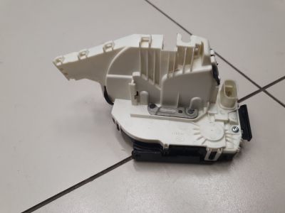 Замок двери задней левой для Maserati Levante 2016-