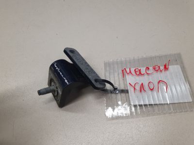 Петля двери багажника левая для Porsche Macan 2013-