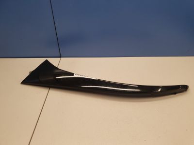 Накладка двери багажника левая для Maserati Levante 2016-