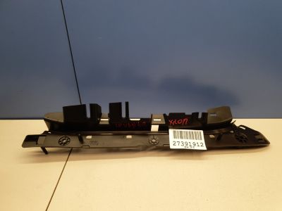 Кронштейн накладки двери багажника правый для Maserati Levante 2016-