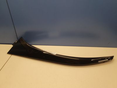 Накладка двери багажника левая для Maserati Levante 2016-