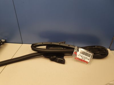 Уплотнитель двери передней левой для Maserati Levante 2016-