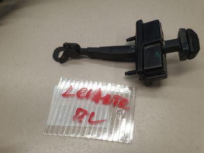 Ограничитель двери передней для Maserati Levante 2016-