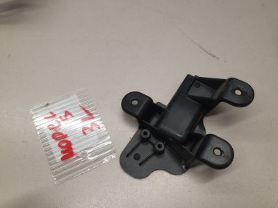 Кронштейн задней левой двери для Tesla Model S 2012-