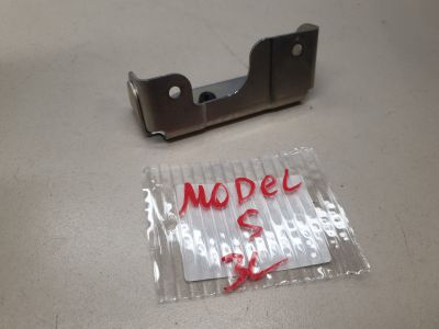 Кронштейн замка двери задний левый для Tesla Model S 2012-
