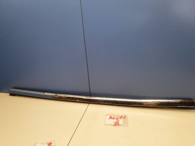 Молдинг стекла задней левой двери для Maserati Levante 2016-