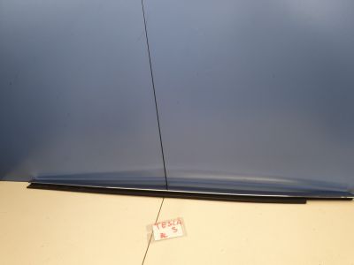 Молдинг стекла задней левой двери для Tesla Model S 2012-