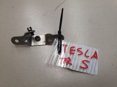 Кронштейн двери передней правой для Tesla Model S 2012-