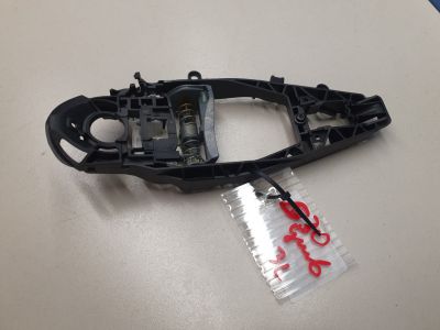 Кронштейн ручки двери задней левый для BMW 5 G30 F90 2016-