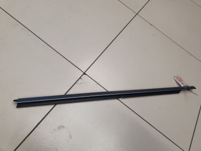 Молдинг стекла передней левой двери для Jeep Grand Cherokee WK2 2010-