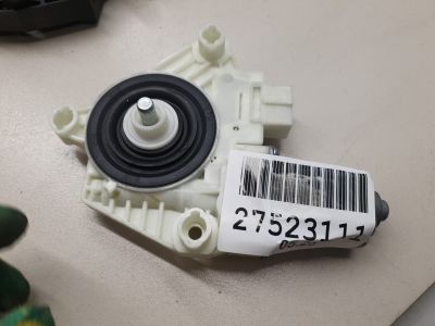 Моторчик стеклоподъёмника передний левый для Mercedes C-klasse W205 2014-