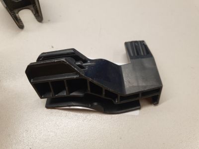 Кронштейн замка двери задний левый для Mercedes GL-klasse X166 GL GLS 2012-