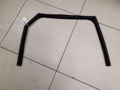 Уплотнитель стекла двери задний правый для Jaguar F-PACE X761 2016-