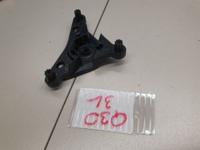 Кронштейн стеклоподъемника задней левой двери для Infiniti Q30 QX30 H15E 2015-