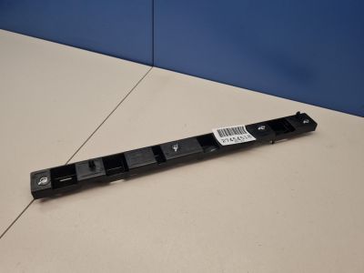 Кронштейн накладки порога левый для Maserati Levante 2016-