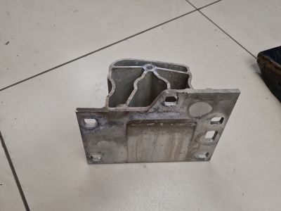 Кронштейн усилителя заднего бампера для Land Rover Range Rover Sport 2013-