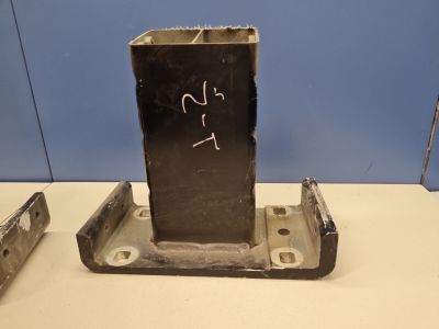 Кронштейн усилителя переднего бампера для Land Rover Range Rover Sport 2013-