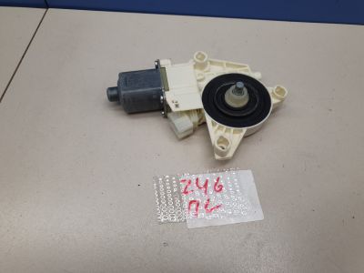 Моторчик стеклоподъёмника передний левый для Mercedes B-klasse W246 2011-2018