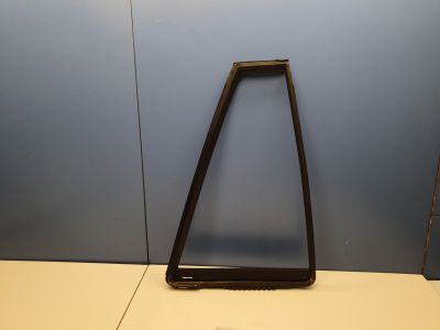 Уплотнитель стекла двери задний правый для Suzuki Grand Vitara 2005-2015