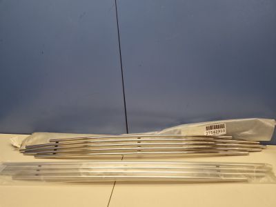 Решётка в бампер центральная для Hyundai Santa Fe CM 2005-2012