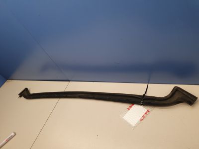 Уплотнитель капота для Chevrolet Tracker Trax 2013-