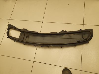 Водосток капота для Mercedes R-klasse W251 2005-2017