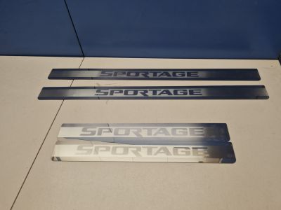 Комплект накладок внутренних порогов для KIA Sportage 2004-2010
