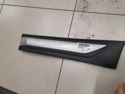 Молдинг двери левый задний для Mitsubishi Outlander GF 2012-