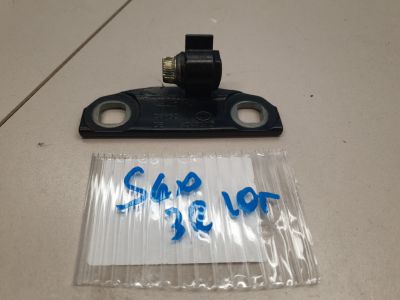 Петля двери задней правой верхняя для Volvo S60 2010-2018