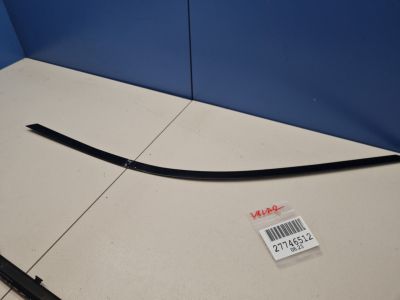 Молдинг стекла глухого заднего правого для Land Rover Range Rover Velar 2017-