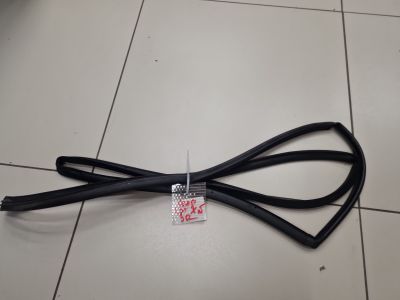 Уплотнитель рамки двери задней правой для KIA Ceed 2012-2018