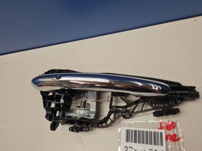 Ручка двери нaружная правая передняя для Mini Countryman F60 2016-