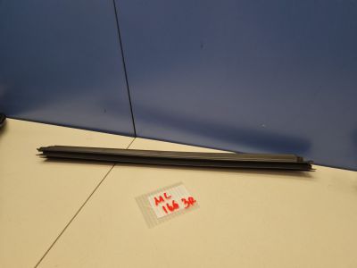 Накладка стекла задней правой двери для Mercedes M-klasse W166 ML GLE 2011-2018