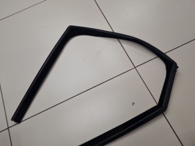 Уплотнитель стекла двери задний левый для Jaguar XF 2015-