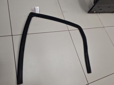 Направляющая стекла задней левой двери для Nissan Qashqai J10 2006-2014