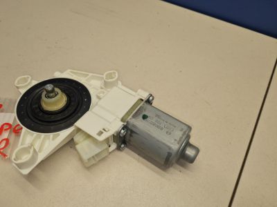 Моторчик стеклоподъёмника передний левый для Mercedes GLE-klasse C292 Coupe 2015-2019