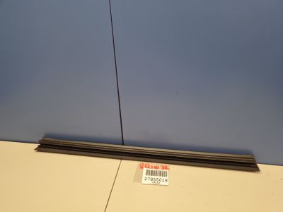 Накладка стекла задней правой двери для Nissan Qashqai J10 2006-2014