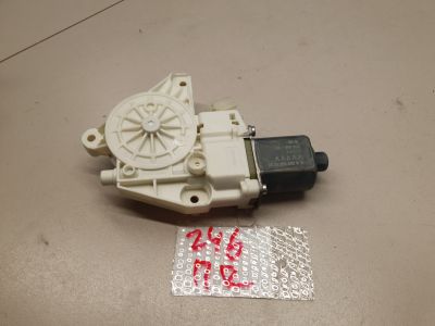 Моторчик стеклоподъёмника передний правый для Mercedes B-klasse W246 2011-2018