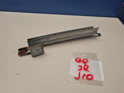 Направляющая стекла задней правой двери для Nissan Qashqai J10 2006-2014