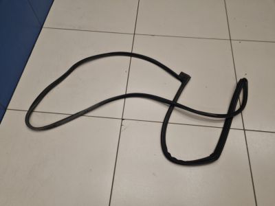 Уплотнитель двери задней левой для Lexus RX XU30 2003-2009