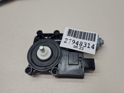 Моторчик стеклоподъёмника задний левый для BMW 2 F44 Grand Coupe 2019-