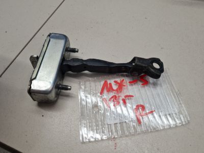 Ограничитель двери передней для Mazda MX-5 2005-2015