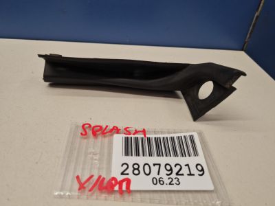 Водосток двери багажника левый для Suzuki Splash 2008-2015