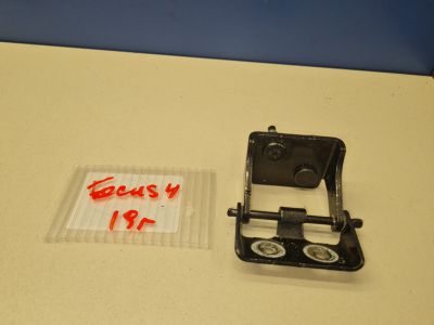 Петля двери багажника правая для Ford Focus 3 2011-2019